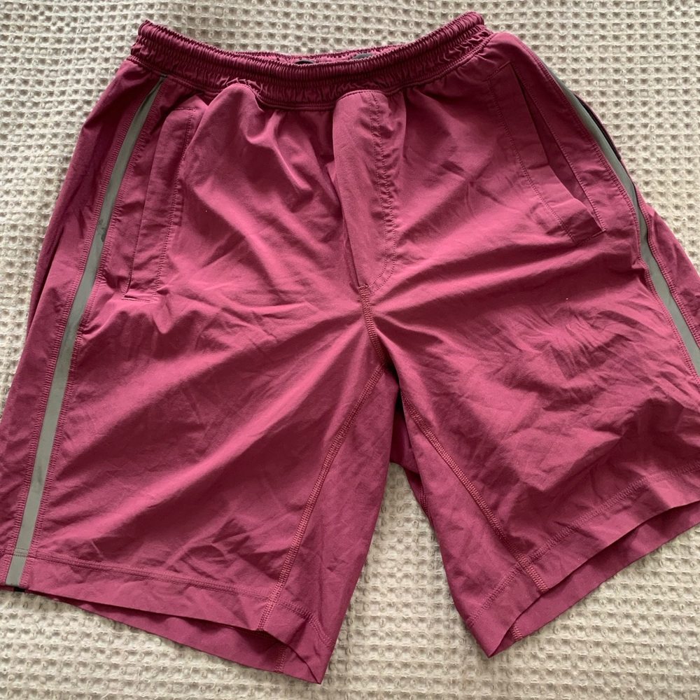 Lululemon pacebreaker shorts with liner